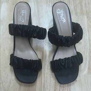 Elegant Black Ruched Strap Sandals